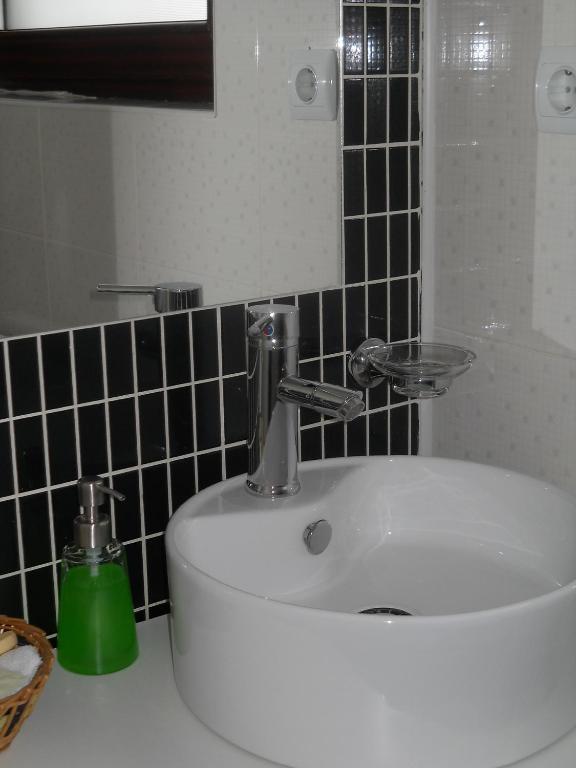 Casa Preto E Branco Moieciu de Jos Quarto foto